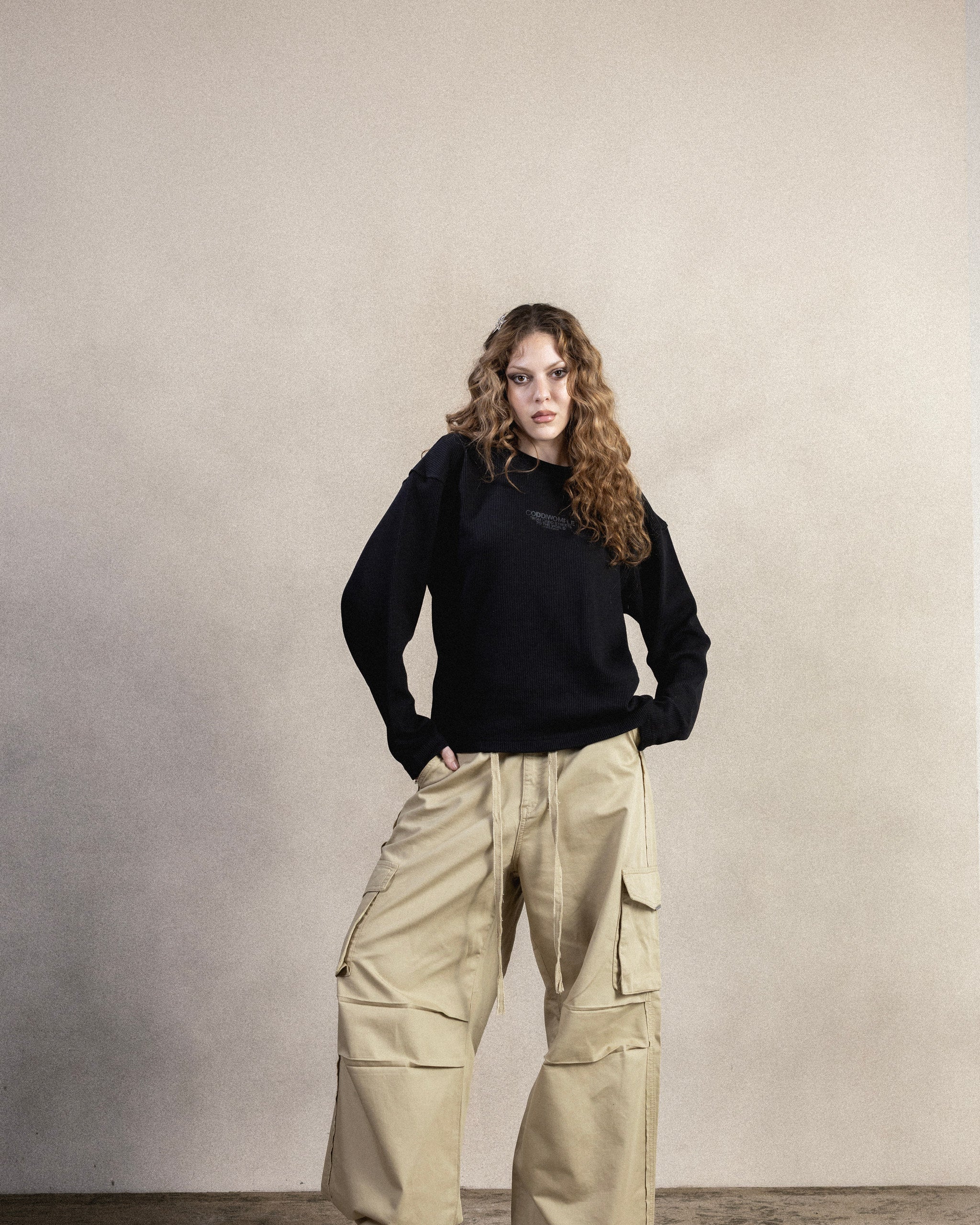 BEIGE GABARDINE CARGO PANTS