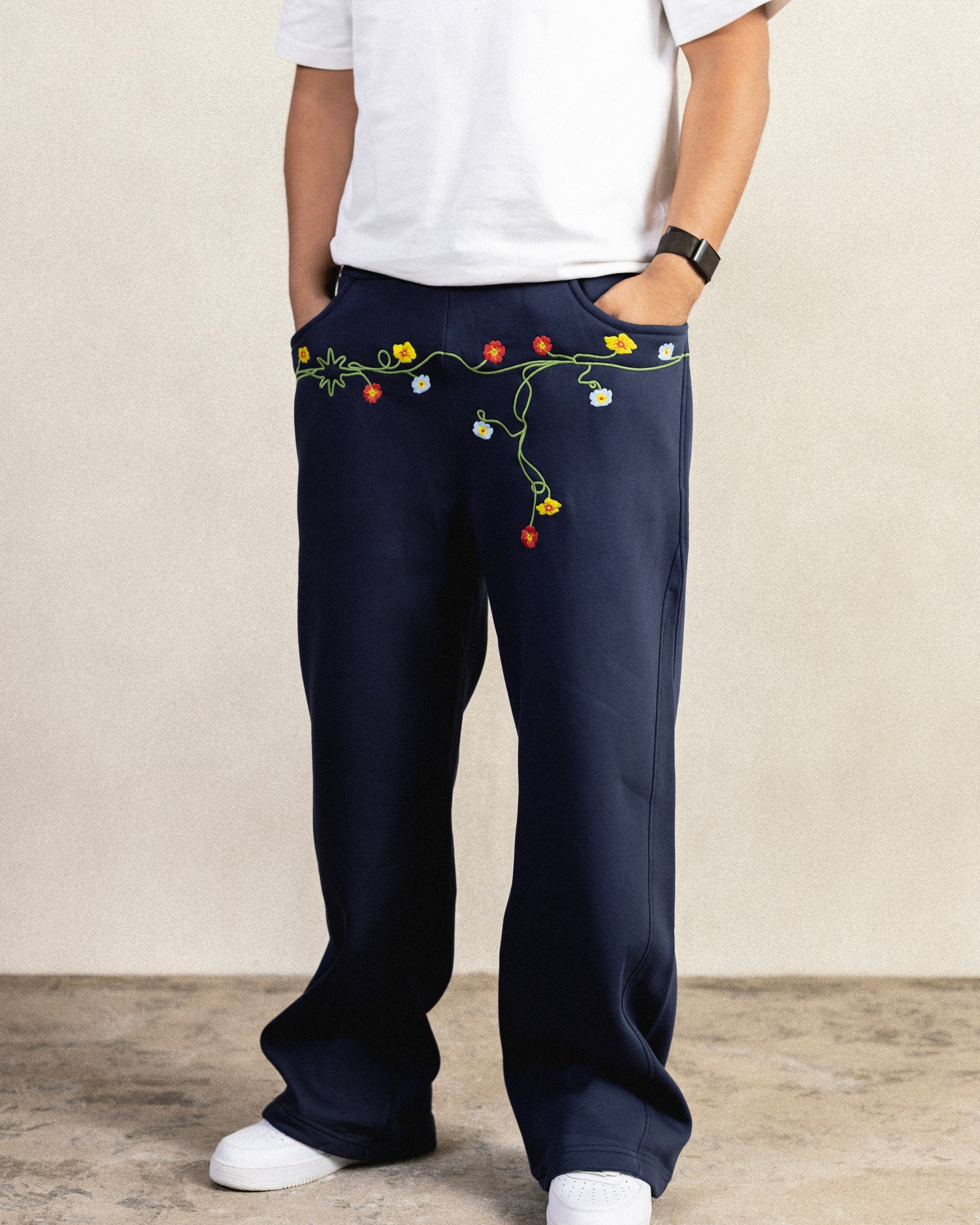 FLOWERS NAVY SWEATPANTS