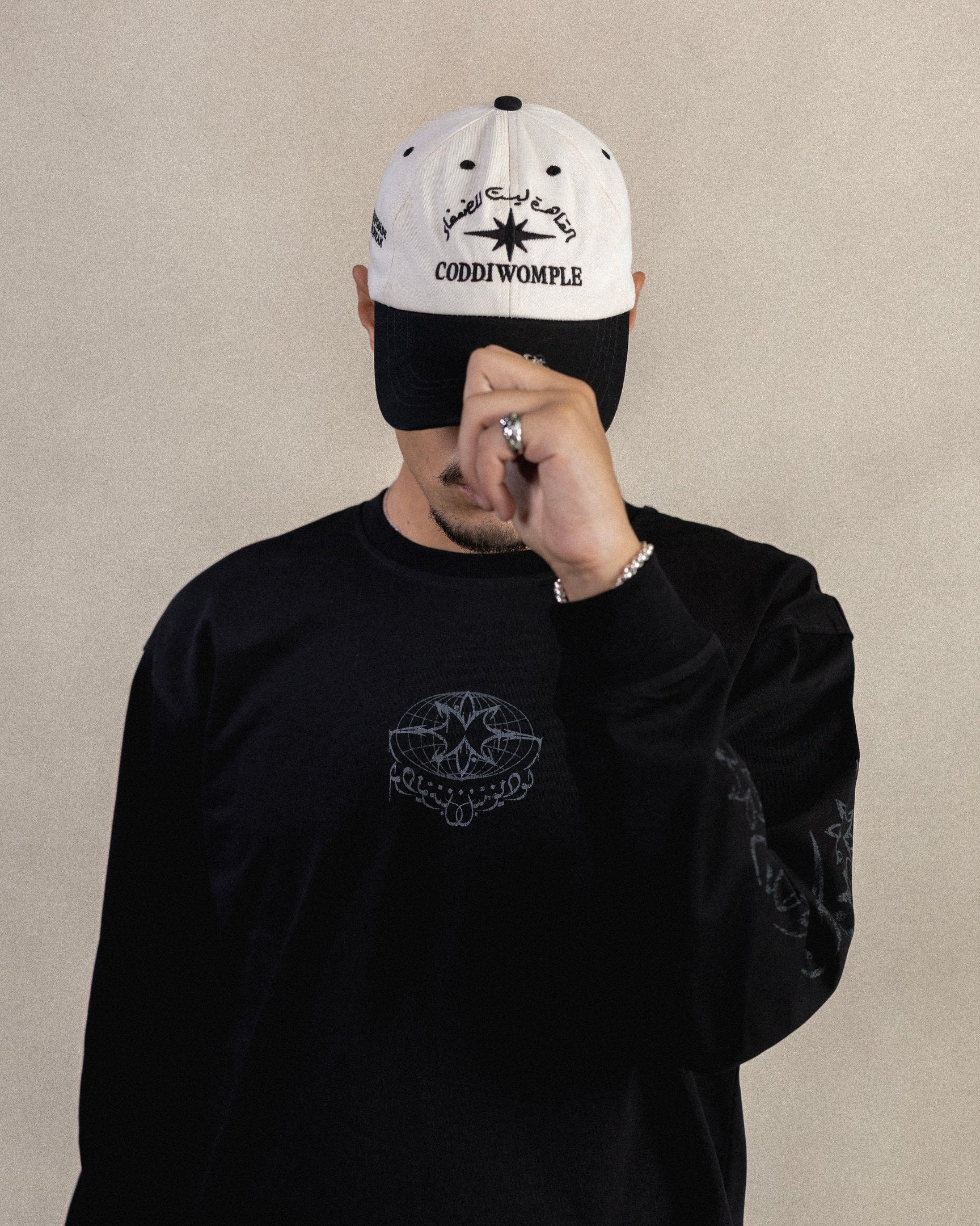 QAHERA 2-TONE BLACK/WHITE CAP