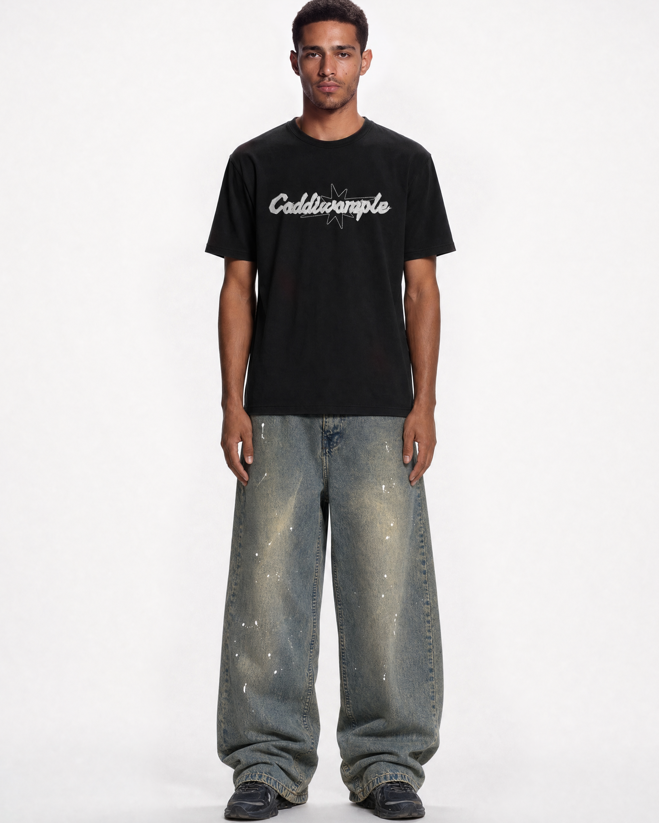 APPLIQUE BLACK TEE