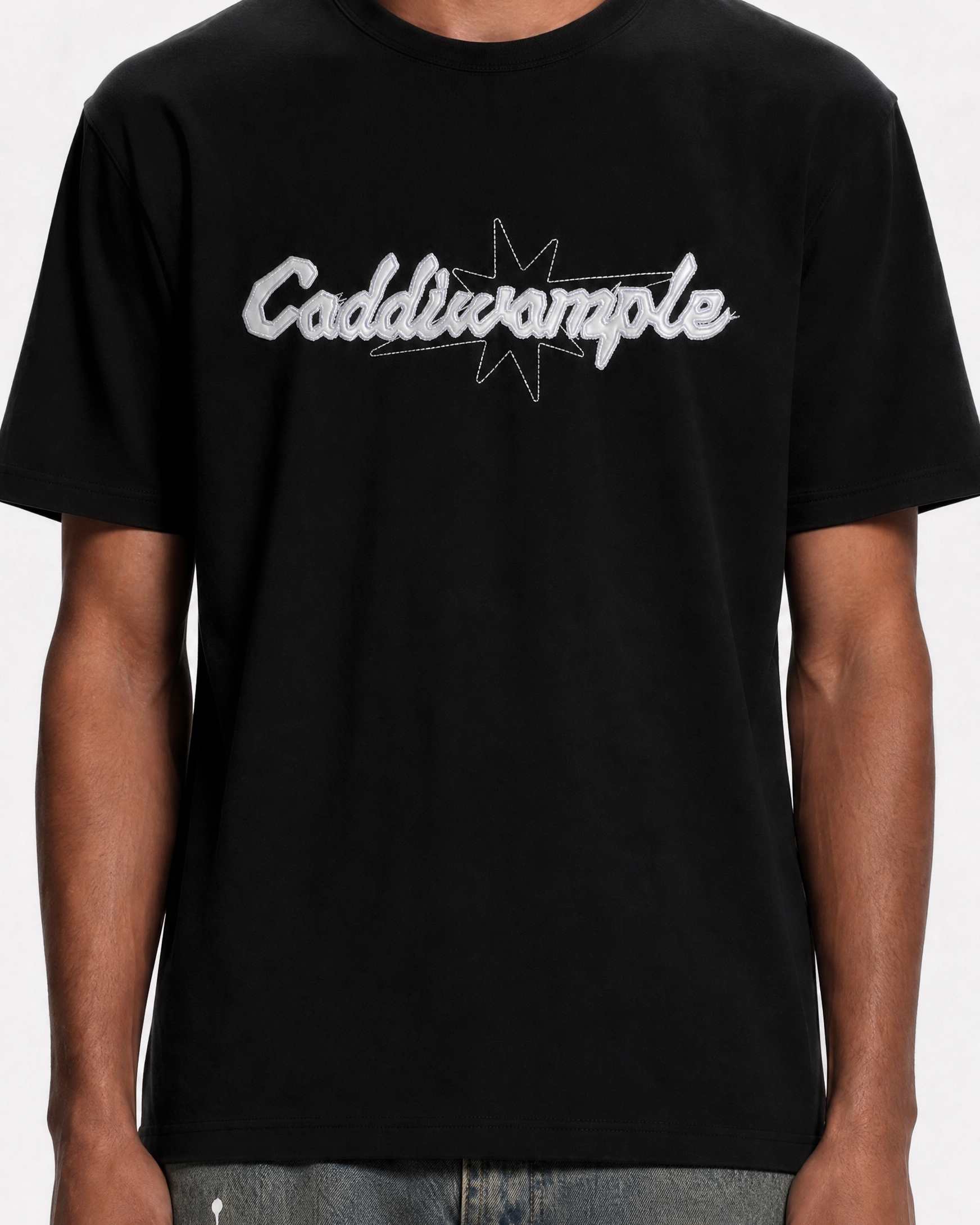 APPLIQUE BLACK TEE