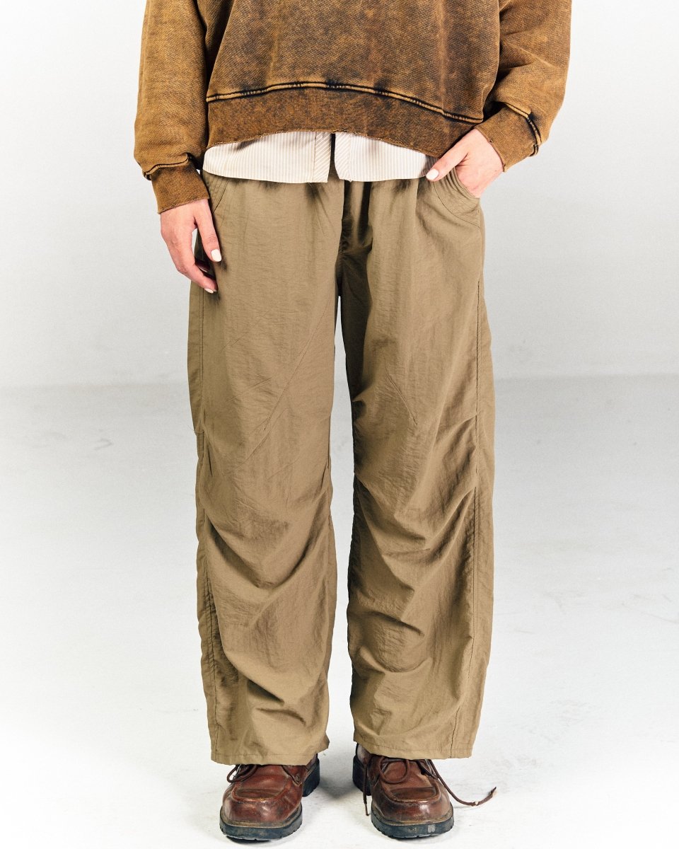 BEIGE WATERPROOF PARACHUTE PANTS - CODDIWOMPLE