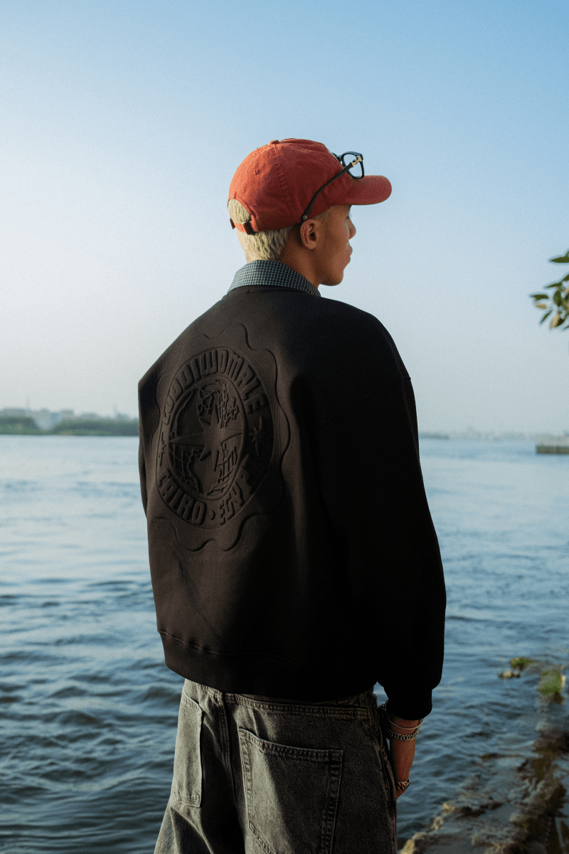 BLACK EMBOSSED CREWNECK - CODDIWOMPLE