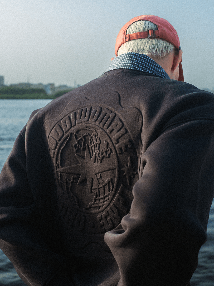 BLACK EMBOSSED CREWNECK - CODDIWOMPLE