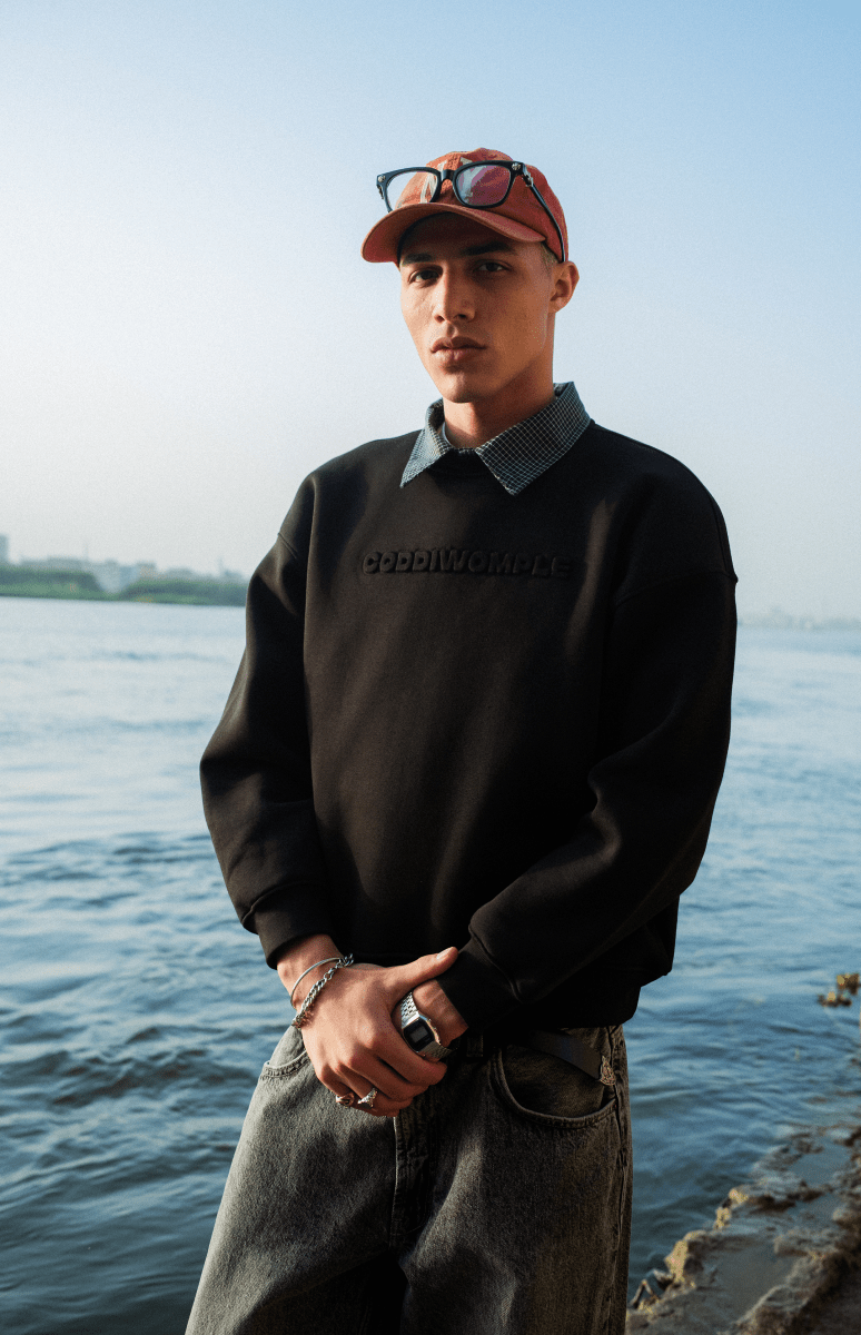 BLACK EMBOSSED CREWNECK - CODDIWOMPLE