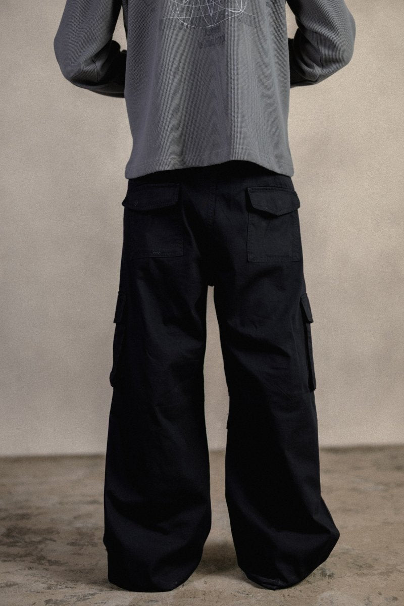 BLACK GABARDINE CARGO PANTS - CODDIWOMPLE